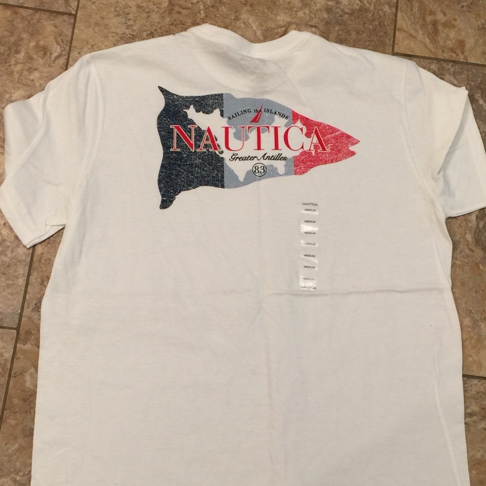 Brand new nautica t shirt